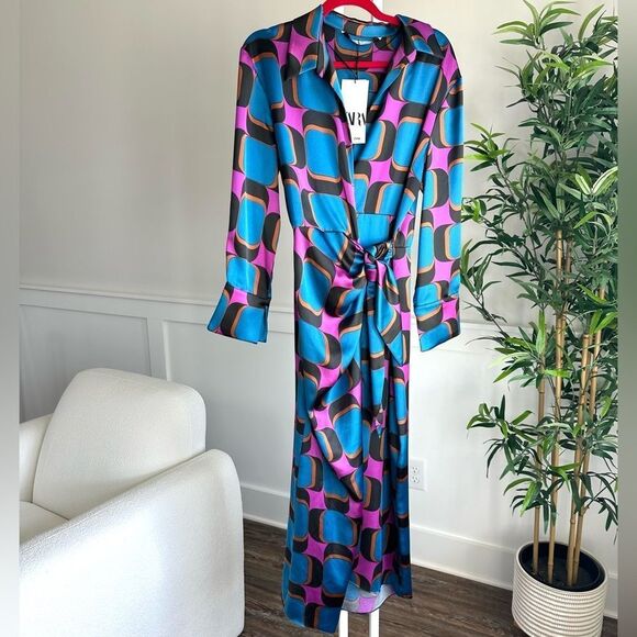 Zara blogger favorite printed wrap midi dress - Picture 14 of 14